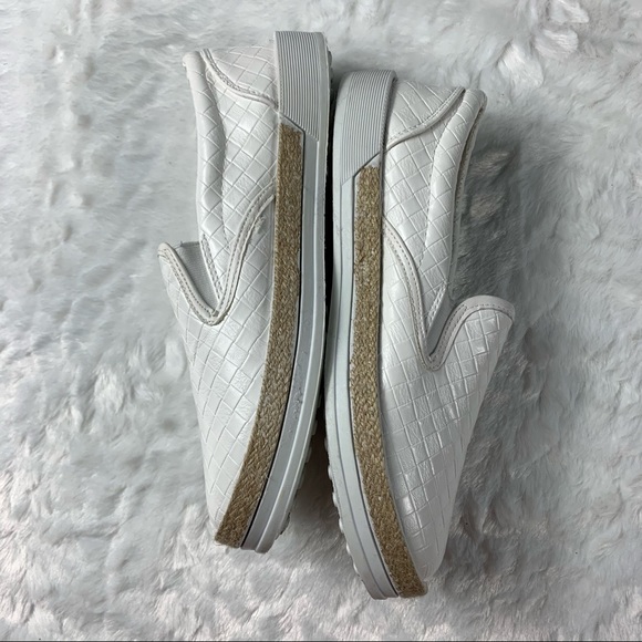 Qupid Slip-on Sneakers - Picture 8 of 14